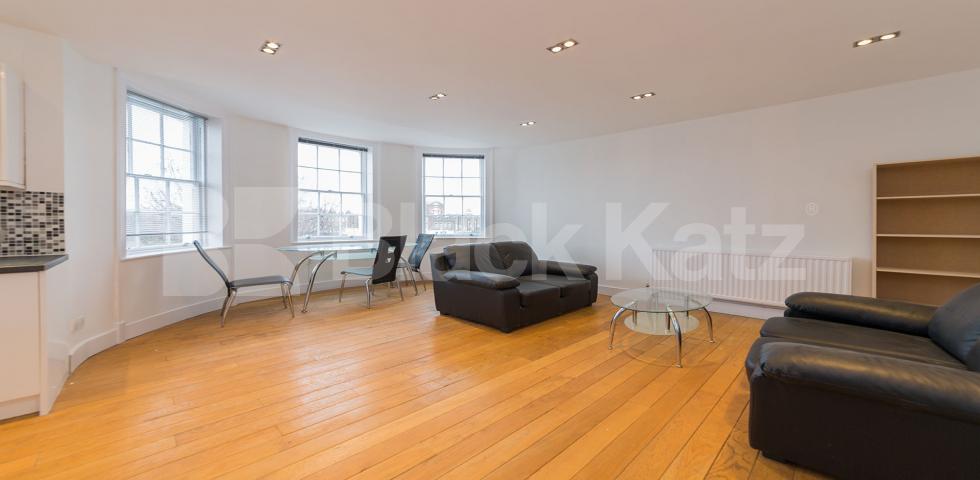 			2 Bedroom, 1 bath, 1 reception Flat			 Chapel Market, N1, ANGEL-ISLINGTON